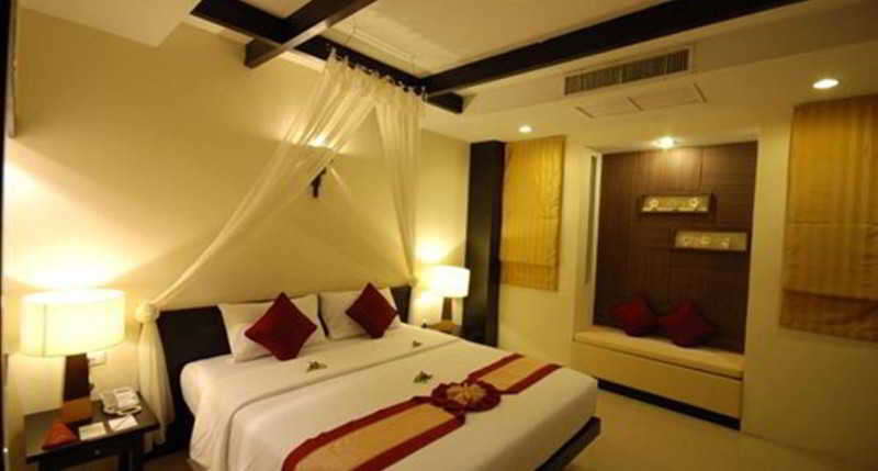 The Royal Palm Beach Front Patong Exteriér fotografie