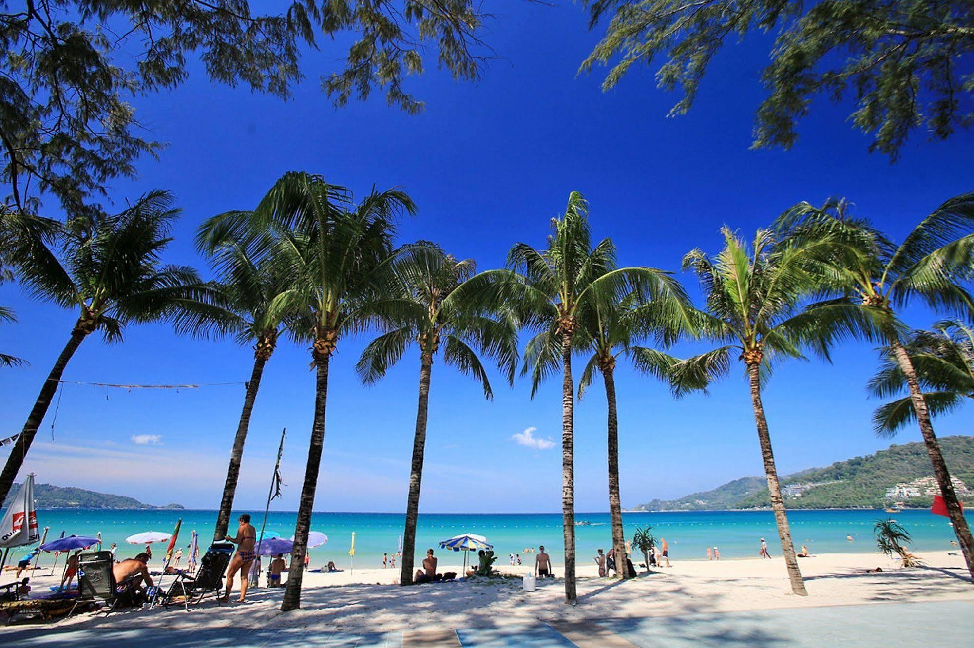 The Royal Palm Beach Front Patong Exteriér fotografie