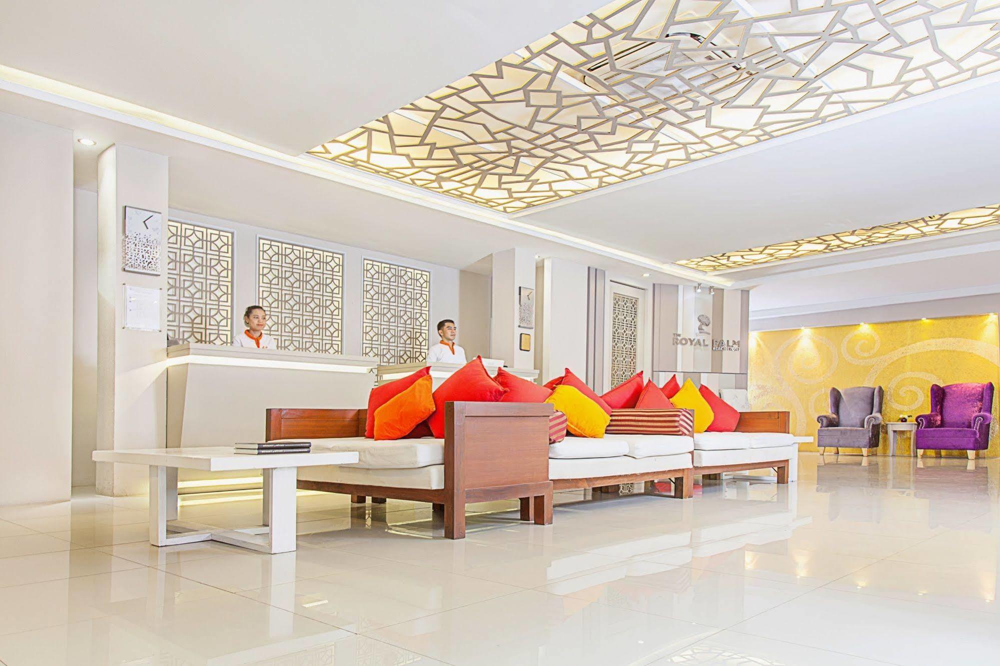 The Royal Palm Beach Front Patong Exteriér fotografie