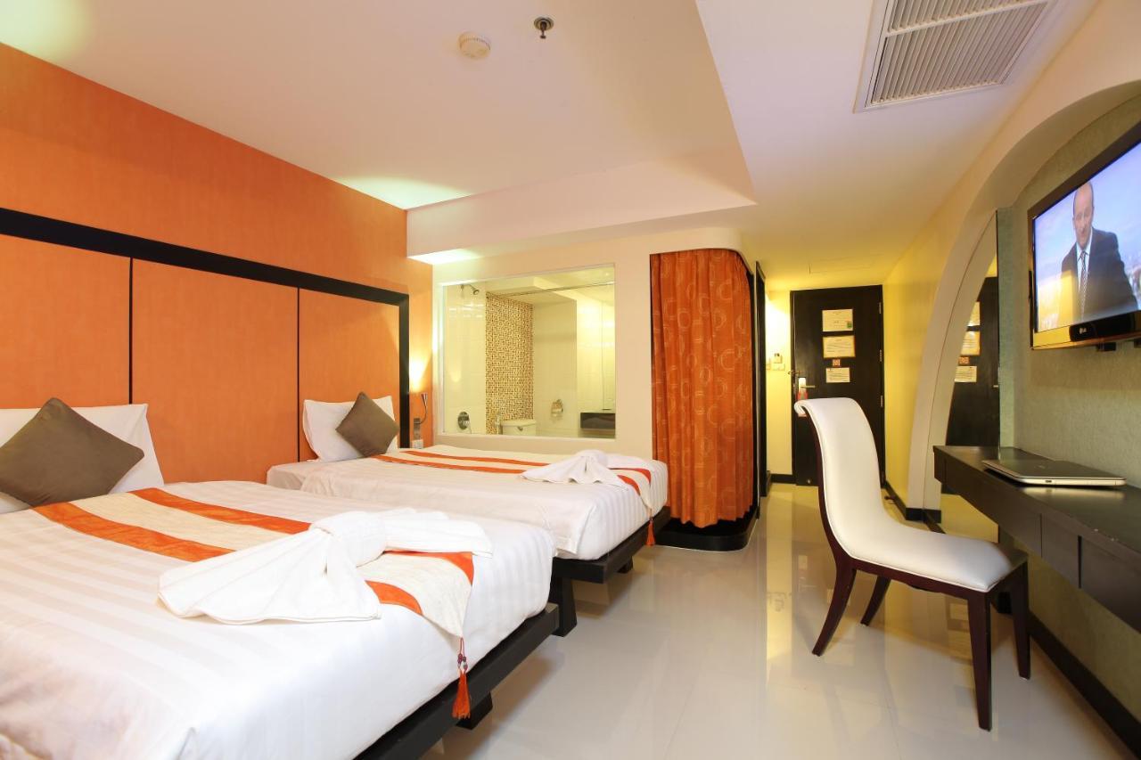 The Royal Palm Beach Front Patong Exteriér fotografie