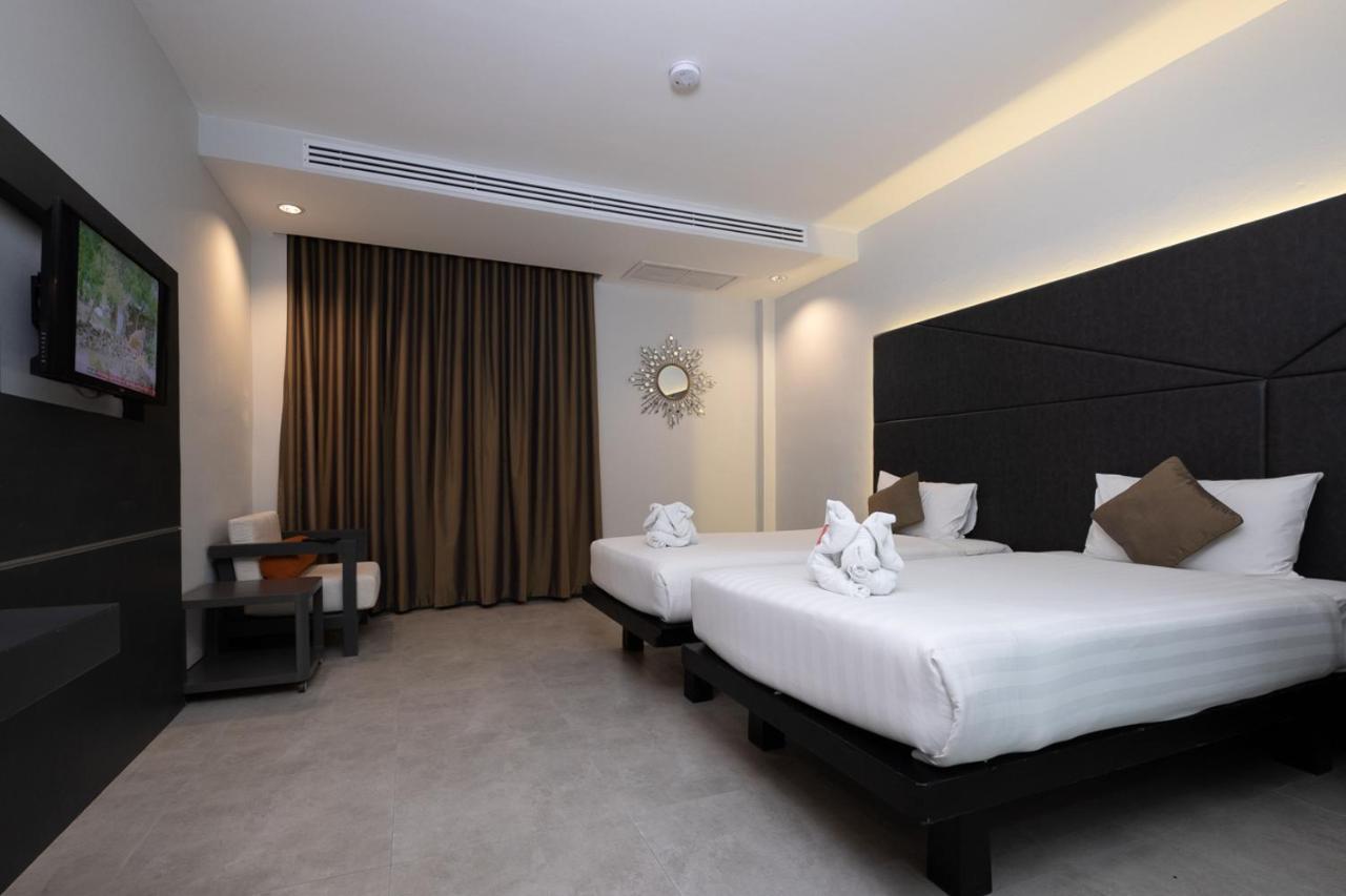 The Royal Palm Beach Front Patong Exteriér fotografie